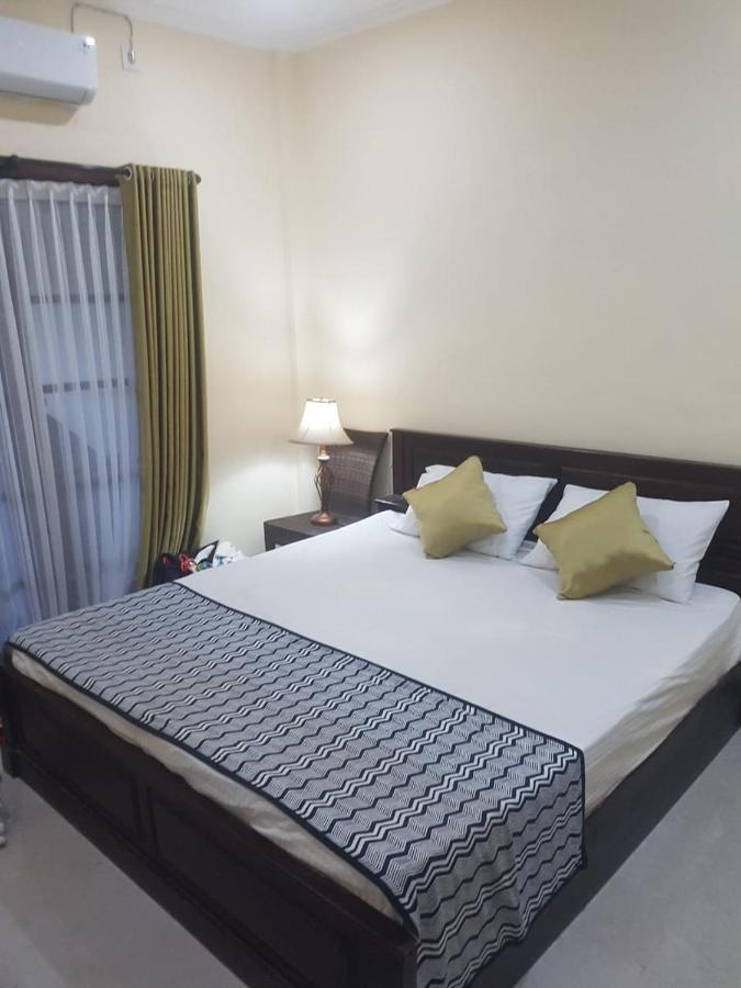 Yogi Homestay Canggu  Luaran gambar