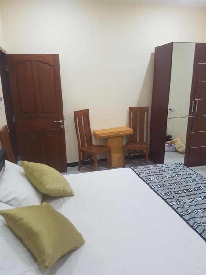 Yogi Homestay Canggu  Luaran gambar