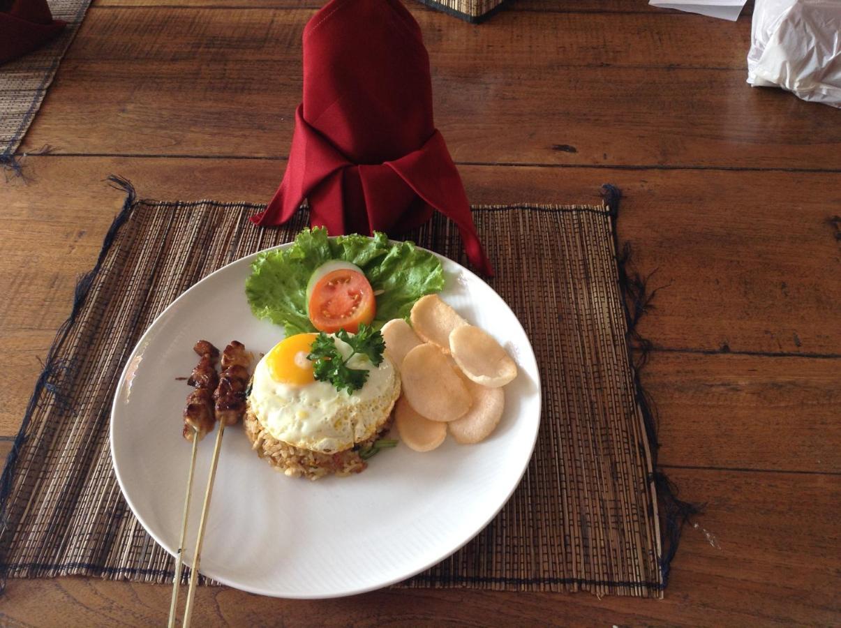 Yogi Homestay Canggu  Luaran gambar