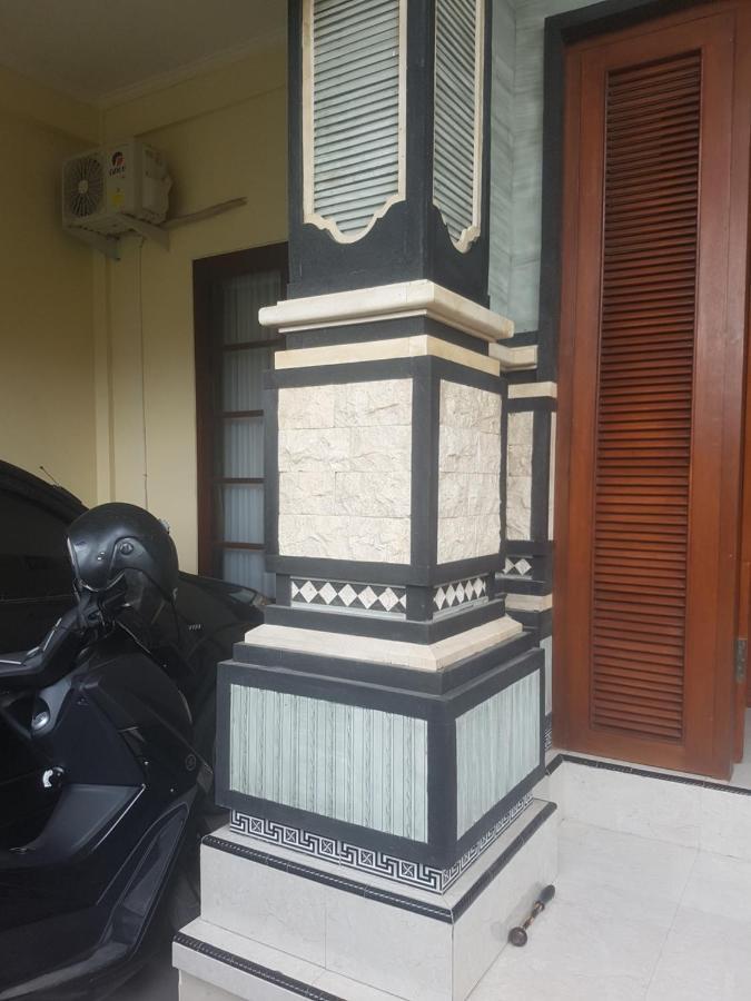 Yogi Homestay Canggu  Luaran gambar